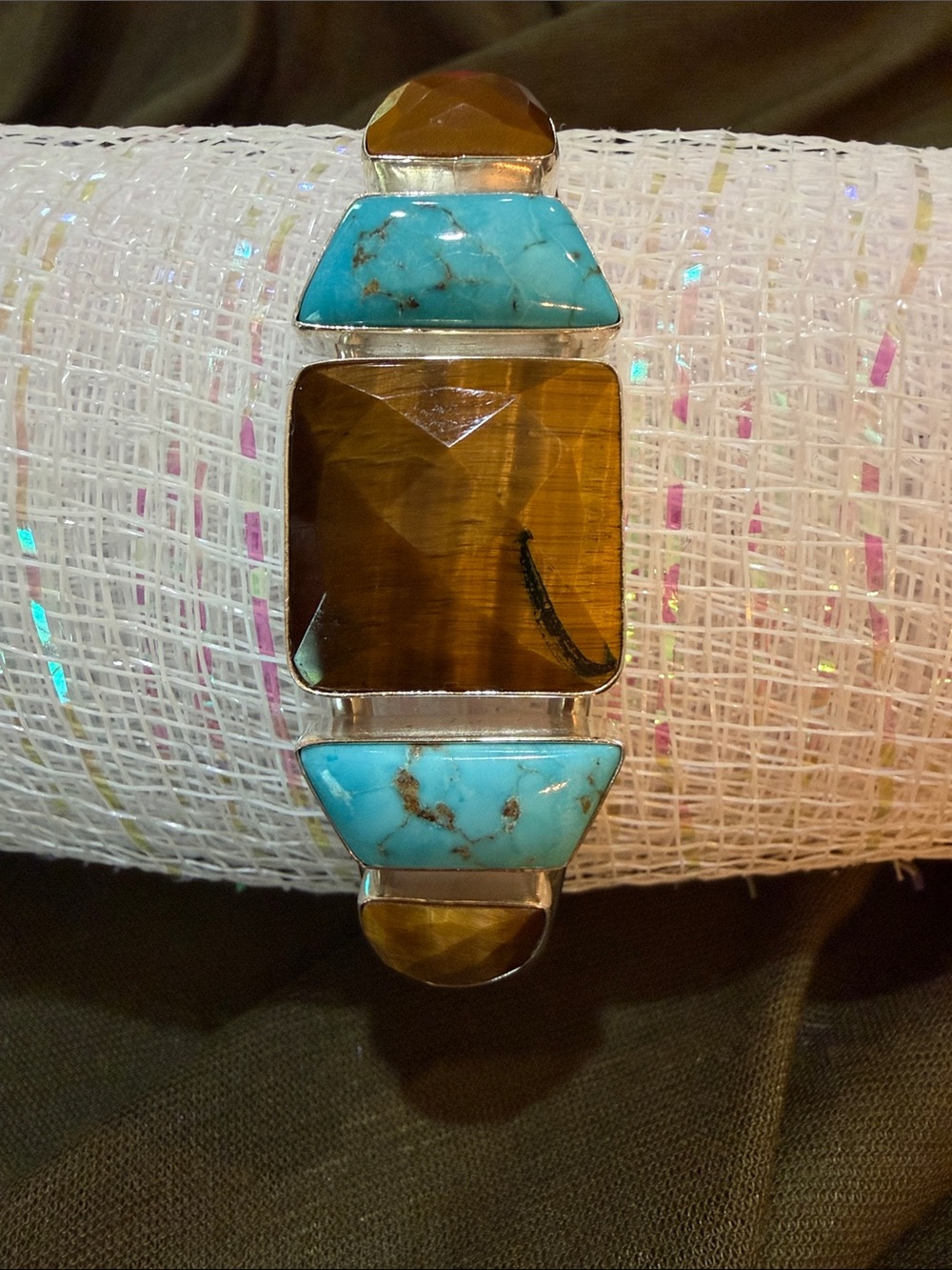 Turquoise & Tigers Eye Silver Cuff Bracelet. Wgt 28 grams,5.5”w/2”gap(234)